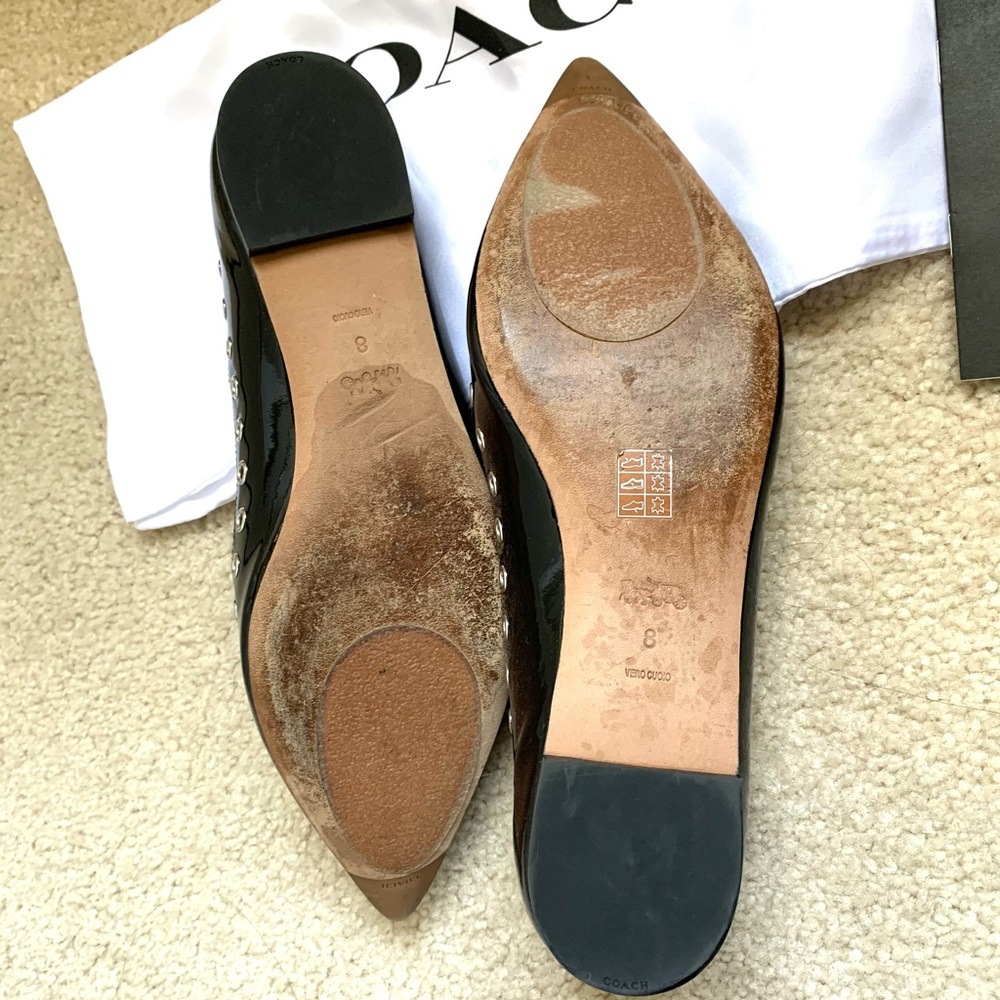 COACH Patent leather grommet flat size 8 - Picture 3 of 4
